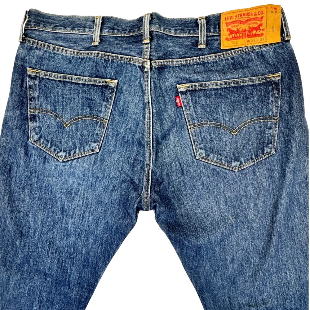 Levis 501 Original Fit Mens Jeans 38x32 Medium Wash Blue Button Fly Straight Leg